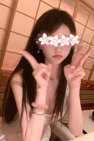 31260女孩.png
